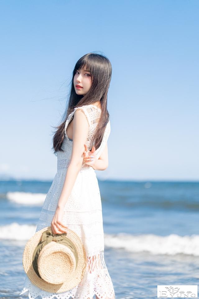 二次元通往三次元的coser美图(1)-2.jpg