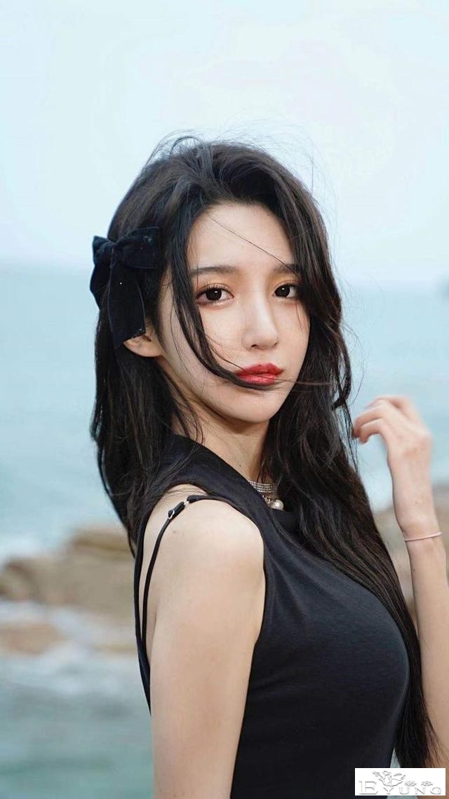 最美伪娘艾比，被称最美的男人，变性后成为所有男生的理想型-3.jpg