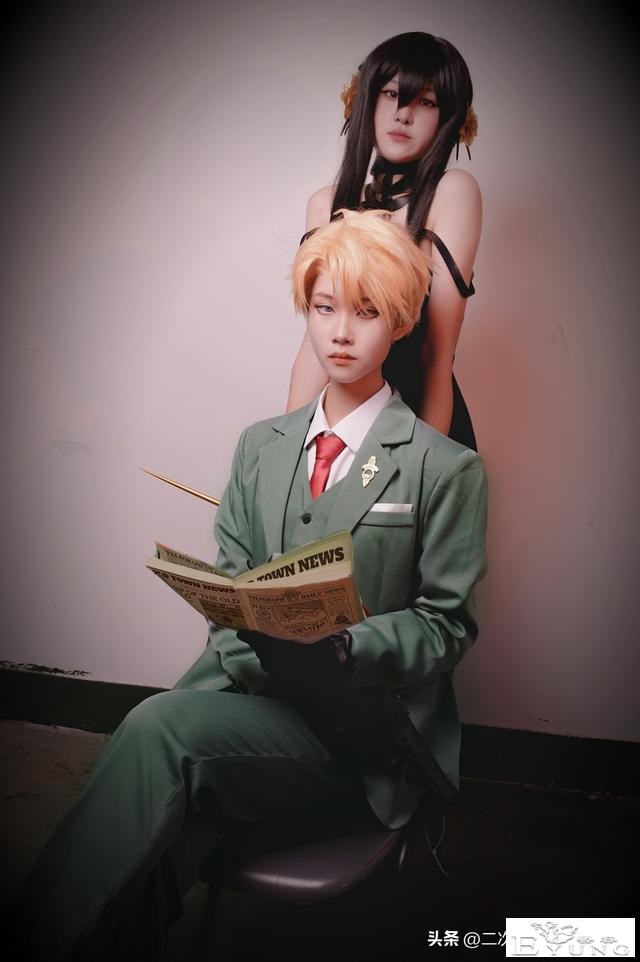《间谍过家家》约尔&amp;黄昏cos，天呐，互动也太甜了吧-2.jpg