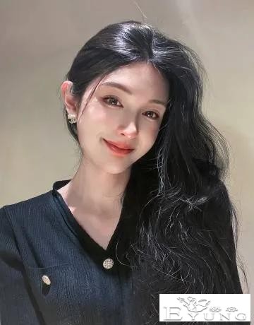 网红界“女装大佬”，康雅雅纯欲天花板，艾比身陷变性造假传闻-3.jpg