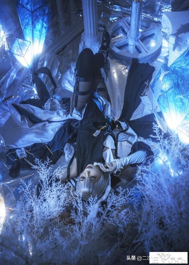 《明日方舟》归溟幽灵鲨cos，氛围吸睛，怎一个帅字了得-6.jpg