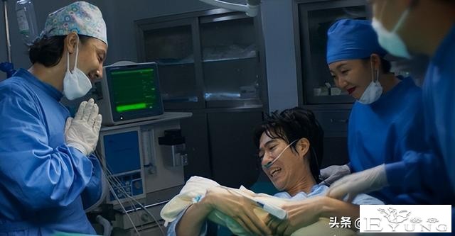 娱乐圈“媚女”行为：穿女装、装娘炮、扮伪娘，让我大开眼界-23.jpg