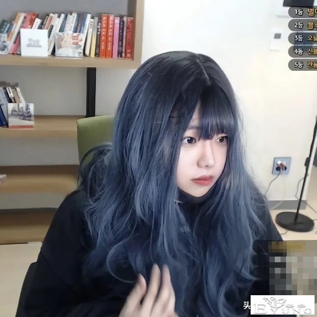 韩国男网红女装骗大叔嫖娼，恶劣行径看呆网友！-2.jpg