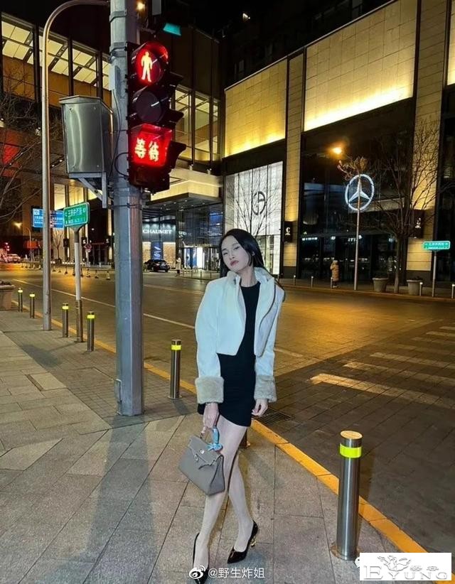 京城网红乔姐男扮女装混进女澡堂，还拍照炫耀，被抓了！-2.jpg
