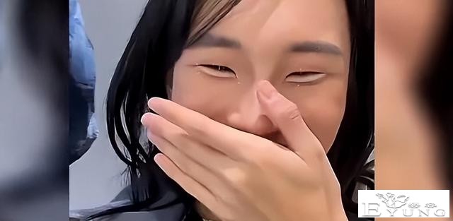 没底线！网红乔姐男扮女装进浴室，拍女顾客私密照博流量-14.jpg