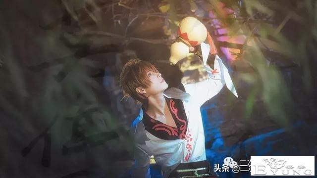 《王者荣耀》李白，场景与人物融合古风，俊逸有型的青莲剑仙！-5.jpg