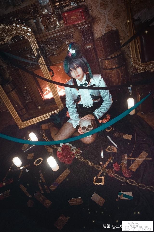 《黑执事》夏尔黑弥撒礼服cos，天呐，暗黑风居然可以这么可爱-2.jpg