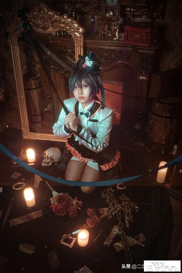 《黑执事》夏尔黑弥撒礼服cos，天呐，暗黑风居然可以这么可爱-4.jpg