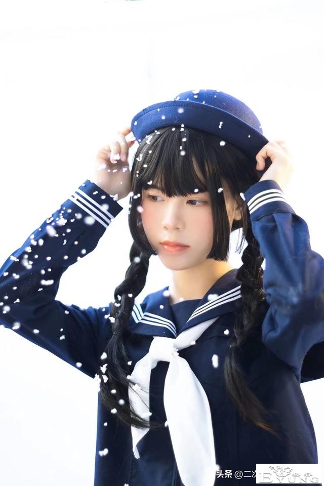 哪有可能是简简单单的喜欢呢？你说是吧，三坑少女-5.jpg