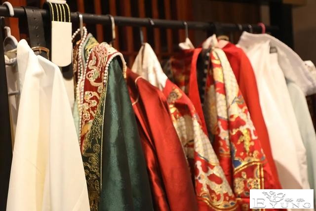 “赶”庙会可以玩什么？ 汉服打卡，看看有没有最美的你！-8.jpg