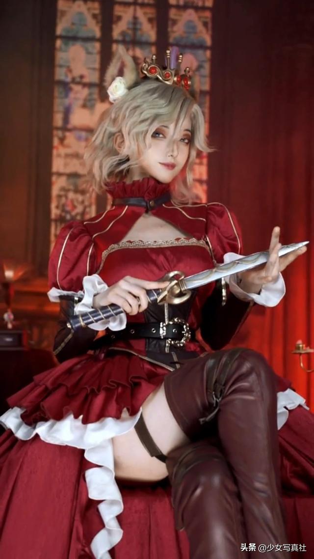 二次元cos变装，里面你认识几个？-8.jpg