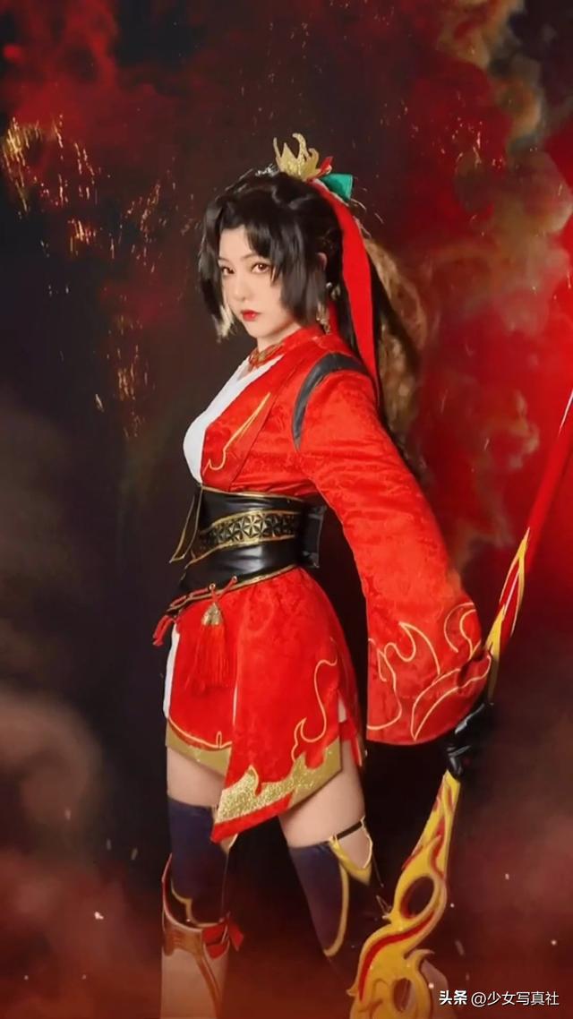 二次元cos变装，里面你认识几个？-15.jpg