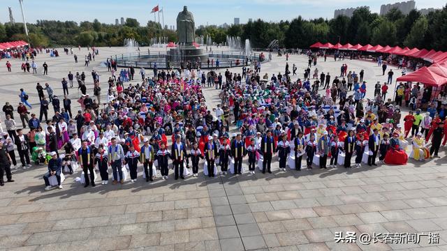2023长春市朝鲜族传统文化嘉年华活动在长春世界雕塑园举行-5.jpg