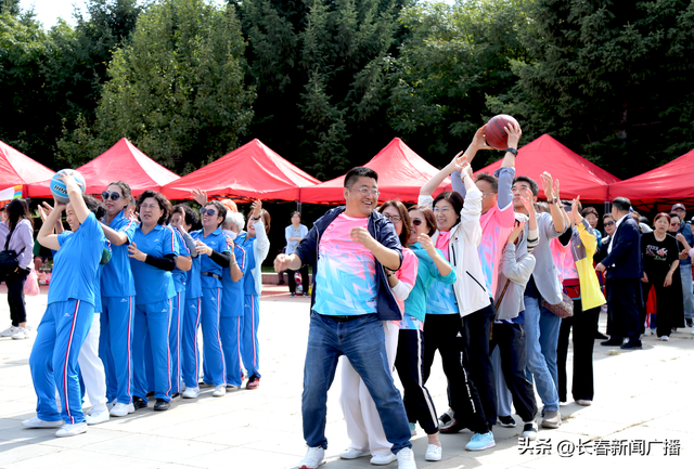 2023长春市朝鲜族传统文化嘉年华活动在长春世界雕塑园举行-16.jpg