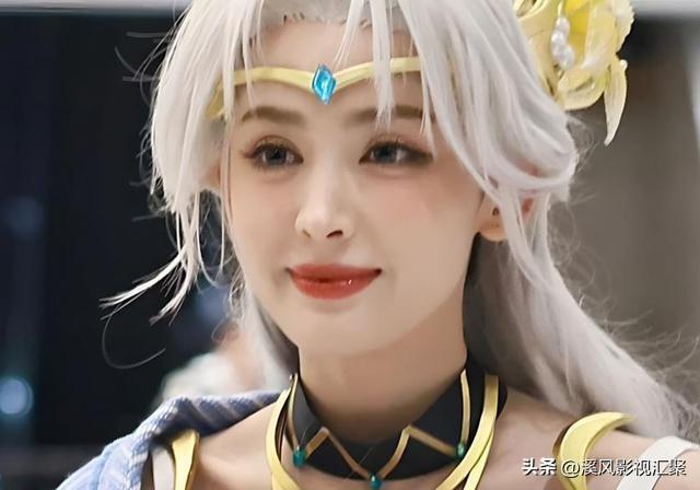 9位明星cos二次元，娜扎的貂蝉好美，刘亦菲杨洋养眼，都不用P图-10.jpg