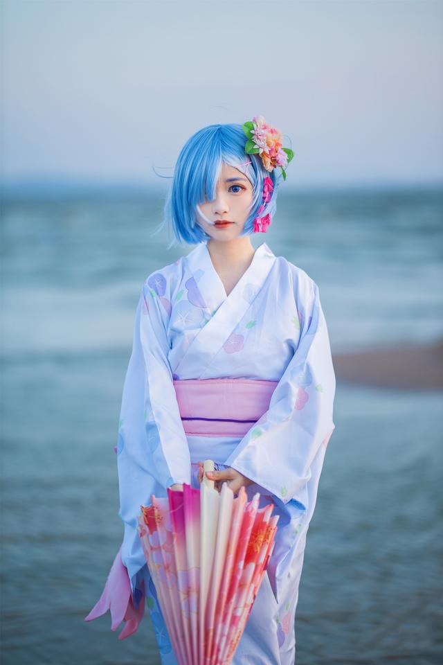 三组国人妹子COS的日本人气动漫角色“雷姆”！很有还原度的作品-29.jpg