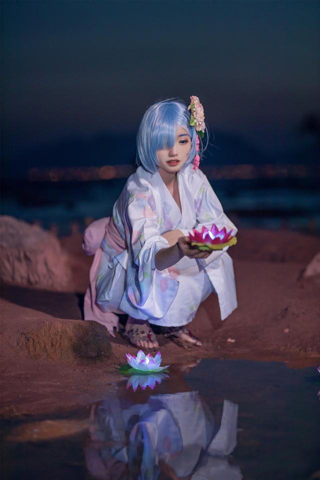 三组国人妹子COS的日本人气动漫角色“雷姆”！很有还原度的作品-36.jpg