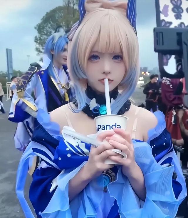 原神cos合集：好家伙，果然，二次元老婆是不会背叛的！-3.jpg