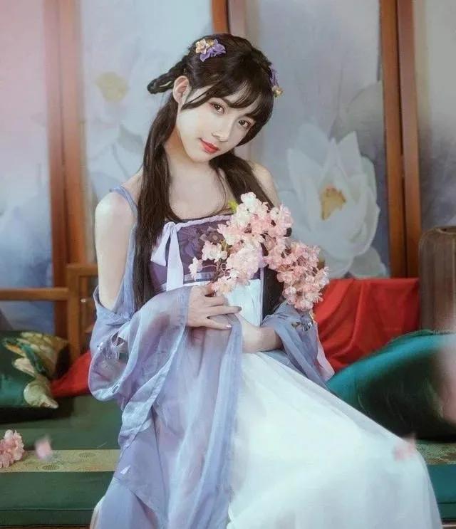 被男娘硬控了！盘点6位性感娇媚的女装大佬，最后一位cos圈之神！-9.jpg