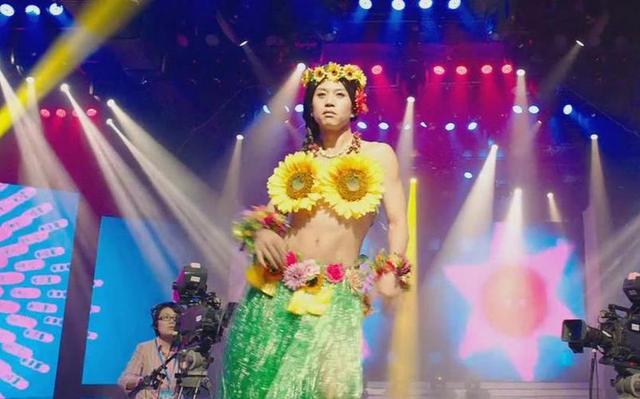 别以为塞俩馒头就能变美女，这7位男星扮女装才是真的绝！-4.jpg