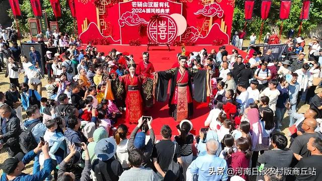 芒砀山旅游区：多彩活动庆国庆 节日氛围别样浓-2.jpg