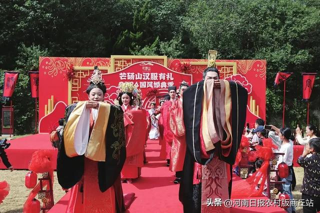芒砀山旅游区：多彩活动庆国庆 节日氛围别样浓-3.jpg