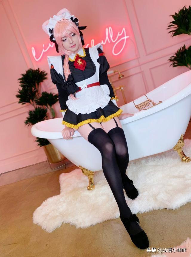 女装大佬COS《猫娘乐园》香草，成品太惊艳，评论区网友瞬间沦陷-1.jpg