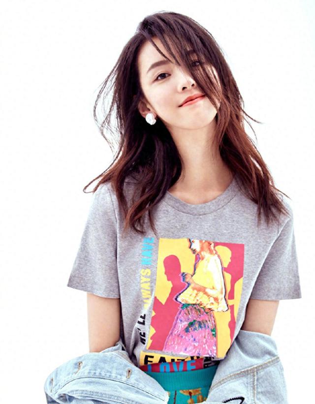 陈都灵是骨灰级二次元？COS阎魔爱很可爱，篮球服赤木晴子好水灵-1.jpg