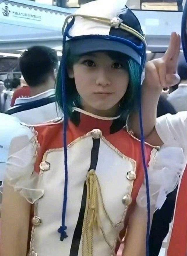 陈都灵是骨灰级二次元？COS阎魔爱很可爱，篮球服赤木晴子好水灵-7.jpg