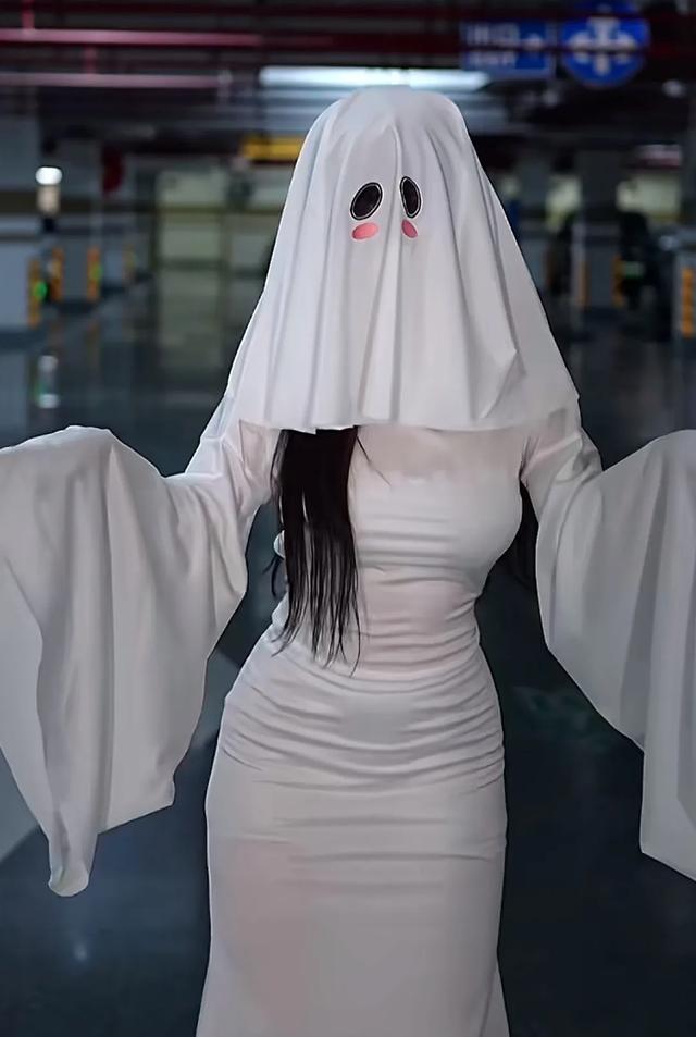 超级惊艳的三位幽灵娘cos，不仅身材好，长的也是绝美！-7.jpg