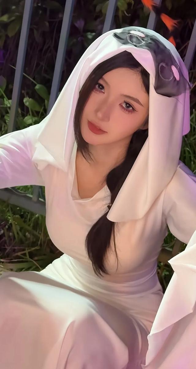 超级惊艳的三位幽灵娘cos，不仅身材好，长的也是绝美！-6.jpg