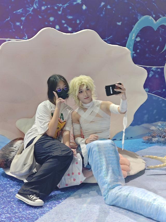 假期逛漫展之手机摄影记录遇到的二次元cosplay-4.jpg