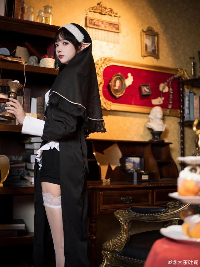 二次元cosplay,超清晰唯美修士美女图！-14.jpg