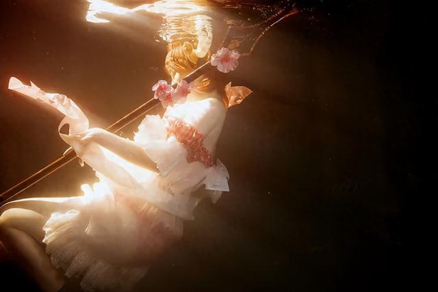 PSD二次元大赏，12种角色绝美COSER，不心动都难-1.jpg