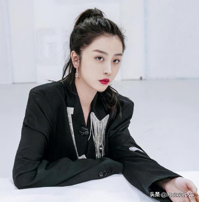京城名媛和上海富婆谁更有钱，大虞海棠之间较量，你们觉得谁赢了-5.jpg