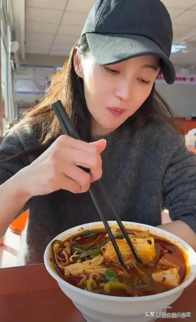 姚笛本次复出拍摄综艺-8.jpg