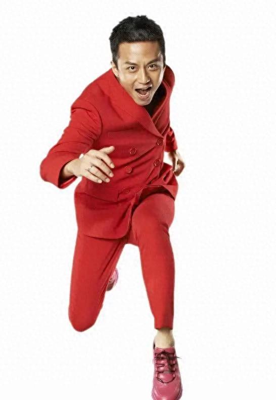 邓超：在热爱中多元绽放的人生传奇-1.jpg