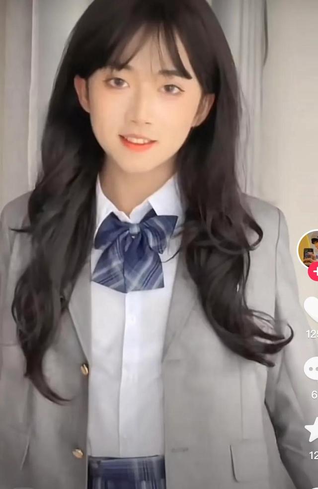 涂美甲，减肥瘦身70斤，进女浴室，盘点一下男扮女装爆火的网红们-16.jpg