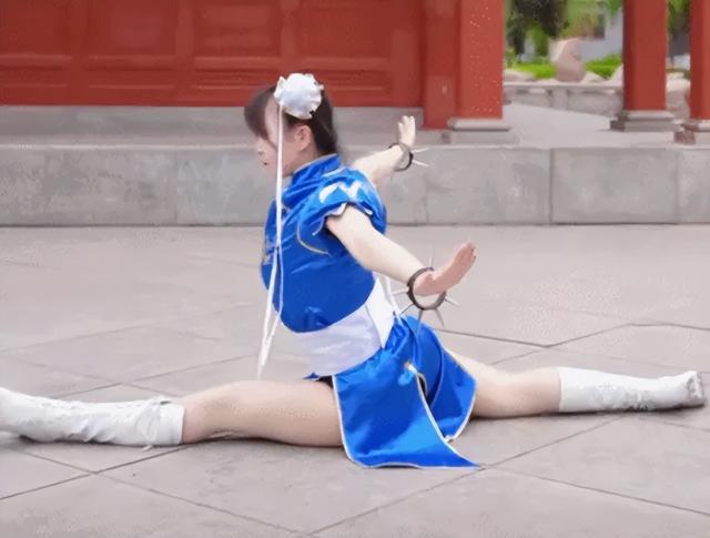 Cos春丽成潮流，女网红们各显神通，最后一个才是永远滴神-4.jpg