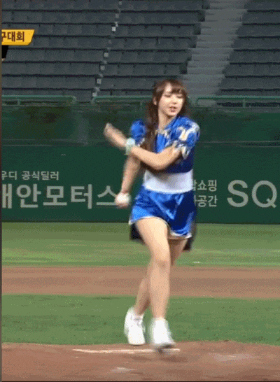 Cos春丽成潮流，女网红们各显神通，最后一个才是永远滴神-8.jpg