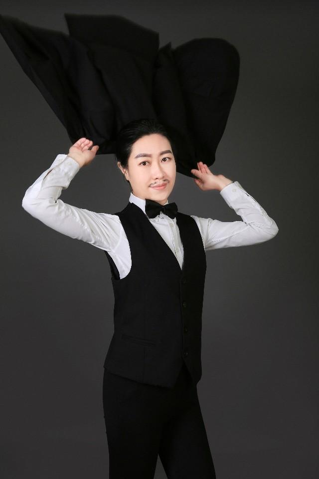 女生怎么拍男人装风格艺术照-3.jpg