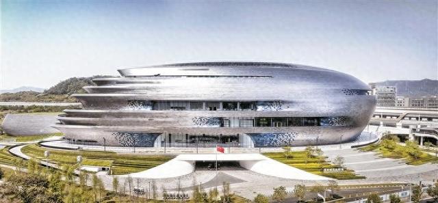 外墙会变装 建筑即展品 深圳科学技术馆打造新型建筑范例-1.jpg