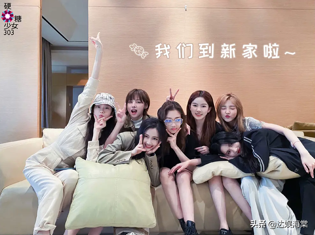 创家族三代同框惹争议，火女不是C位，硬糖边缘位，r1se站中间？-4.jpg