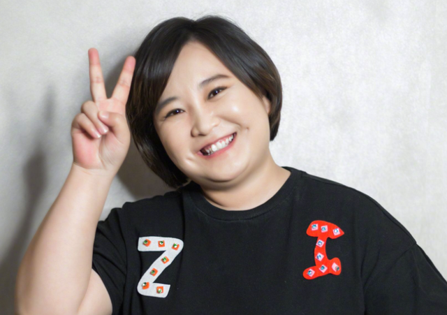 消失春晚3年，退出综艺节目，瘦下来的贾玲，如今怎么样了？-21.jpg
