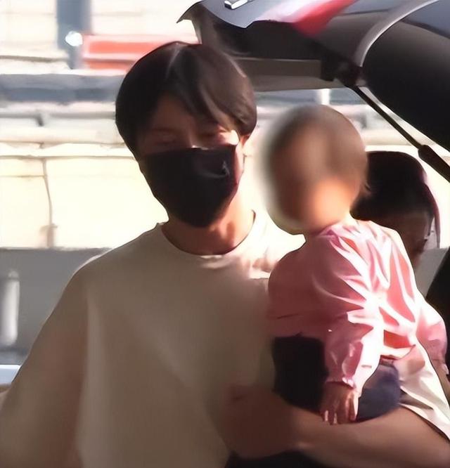 演员齐溪：我这辈子最正确的决定，就是和王传君隐婚生女-8.jpg