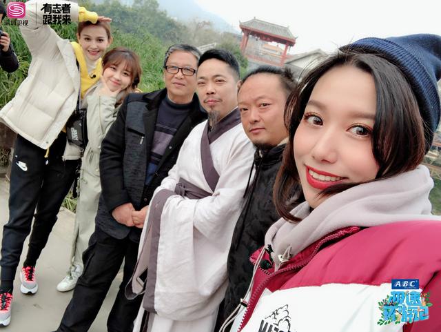 李如儒高秋梓海铃寻找古韵客家，打卡《大鱼海棠》同款“土楼”-16.jpg