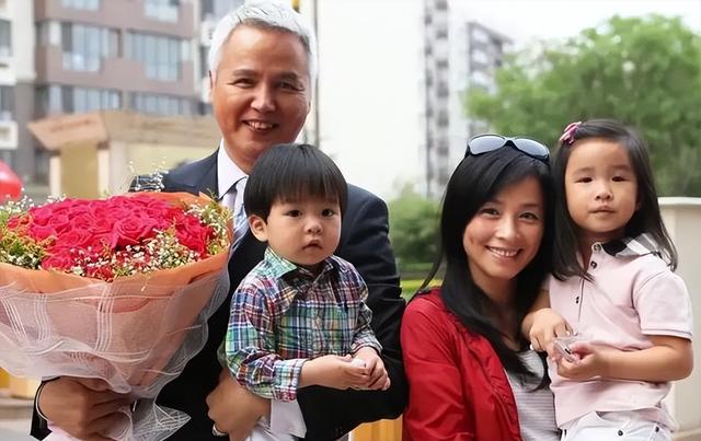 安全着陆？林瑞阳、张庭高调现身国外，慷慨激昂高喊“我复活了”-11.jpg