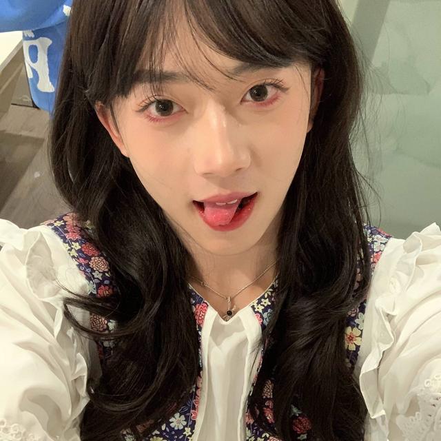 抵制小鲜肉娘炮过后，“女装大佬”康雅雅账号被封，网友：不理解-2.jpg