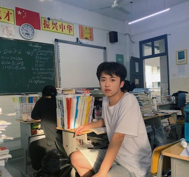 抵制小鲜肉娘炮过后，“女装大佬”康雅雅账号被封，网友：不理解-6.jpg