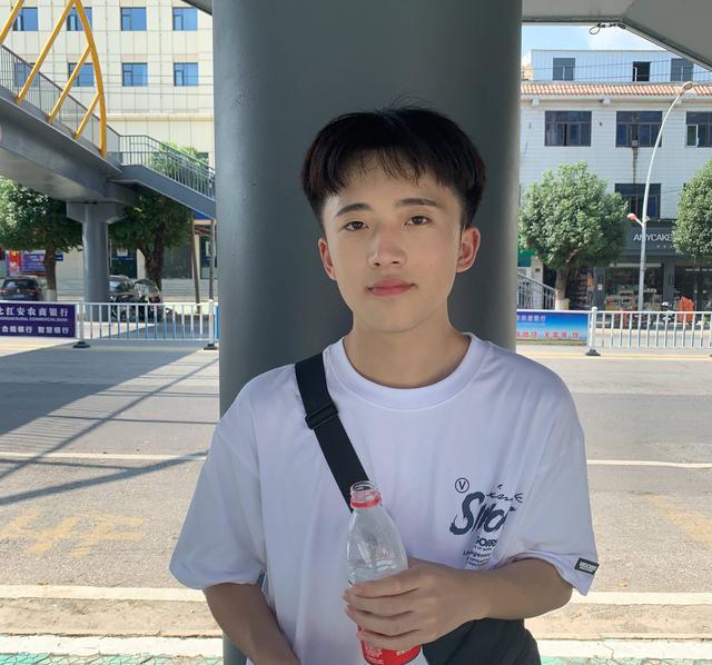 抵制小鲜肉娘炮过后，“女装大佬”康雅雅账号被封，网友：不理解-21.jpg